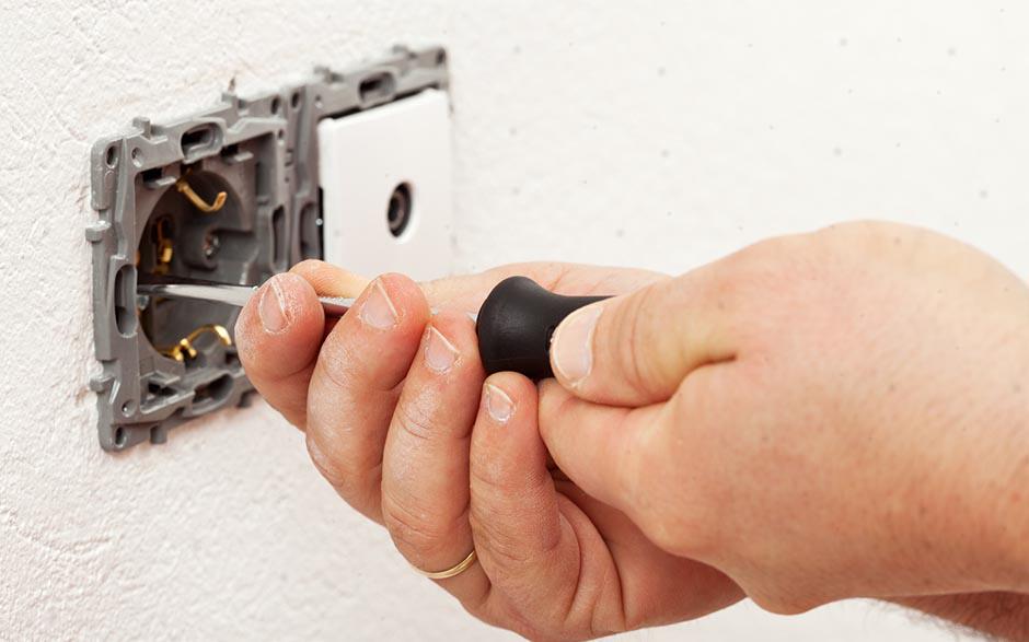 je recherche un électricien Yerres
